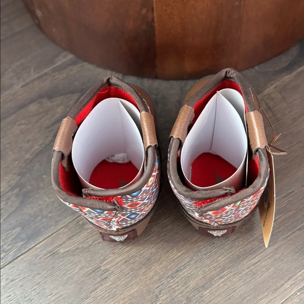 Twister Daniella Baby Buckers Booties,soft lining,soft soles w/traction,easy on